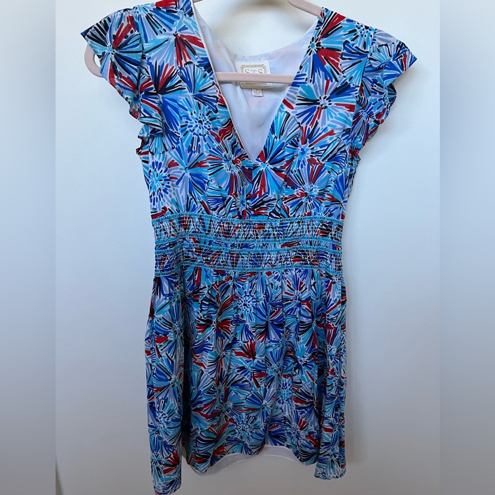 Sail to Sable V Neck Dress, Fireworks Print, Size S